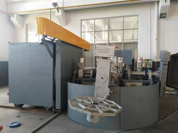 satın al 220V-480V Soğutucu kutu üretimi için iç Çemberli Fırınlı Döner Kalıplama Makinesi online manufacture